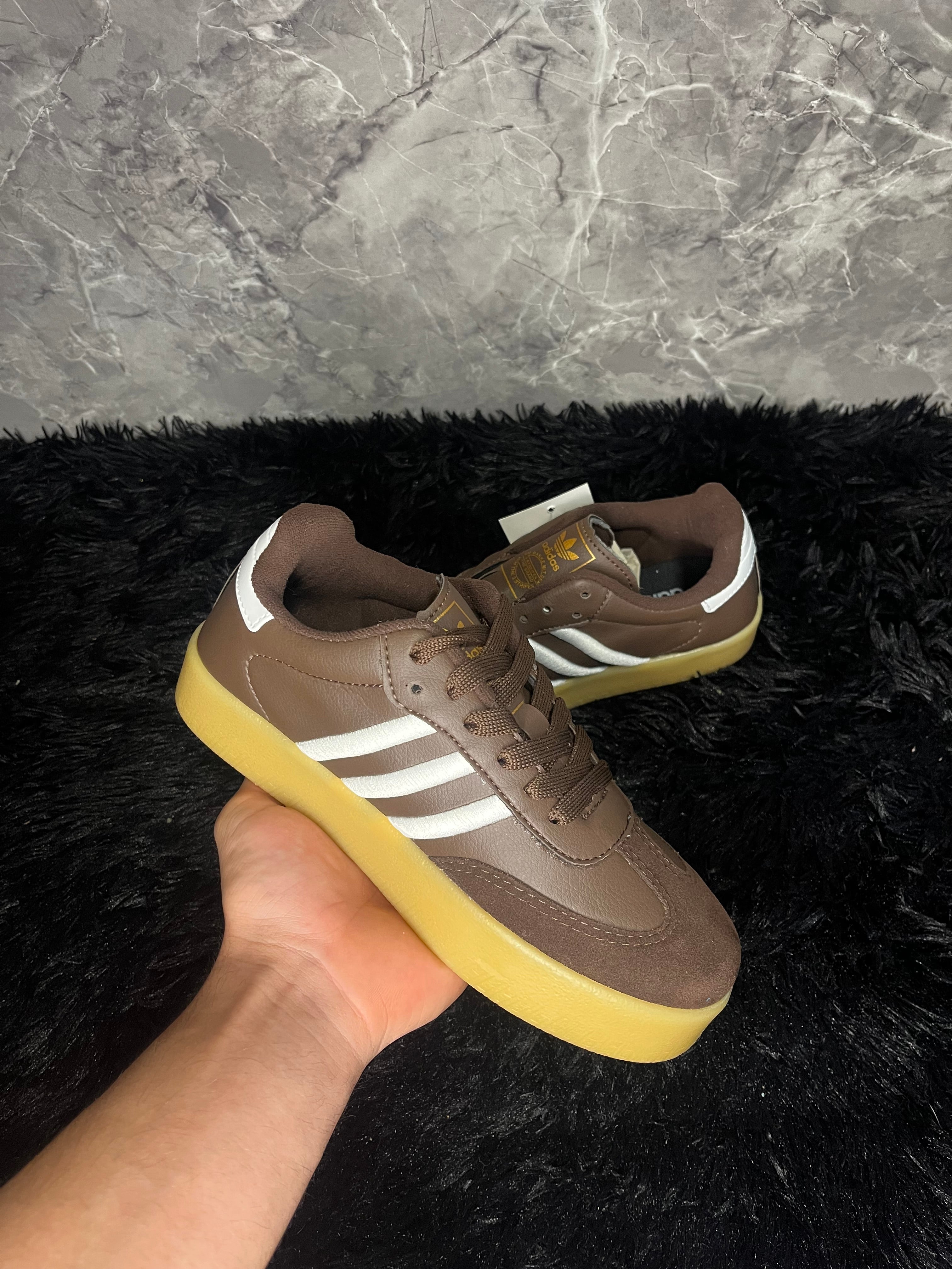 Adidas Samba Café/Branco